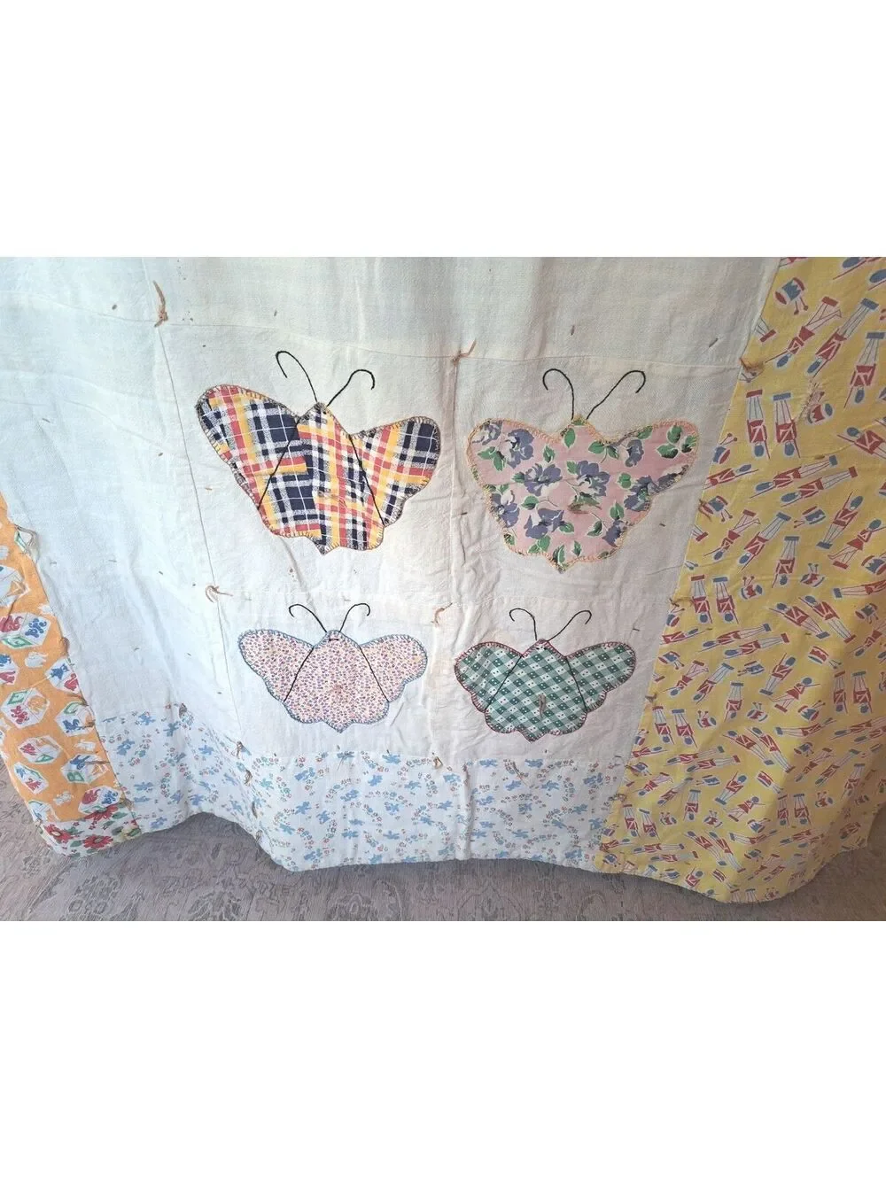 Vintage Handmade Butterfly Applique and Embroidery Feed-Sack Quilt 54